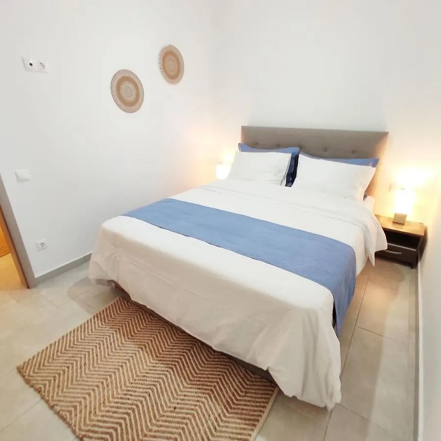 Avalon Cosy Apartments Ginger, 1 Bedroom Villa With Shared Swimming Pool Agrari